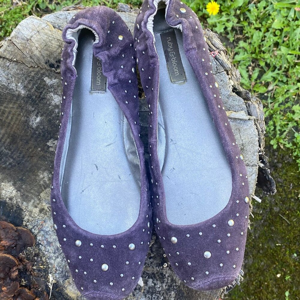 Women's Ruby & Bloom Purple Suede Size 8.5 Flats
